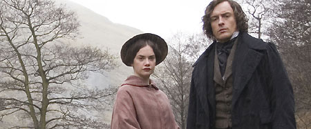 Ruth Wilson as Jane and Toby Stephens as Rochester