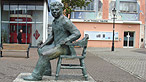 Sgwâr Dylan Thomas a'r Chwarter Arforol