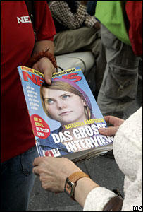 Natascha Kampusch năm nay 18 tuổi