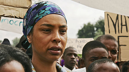 Sophie Okonedo in Mrs Mandela (image: BBC/Diverse)