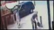 Suspeito de armar o carro bomba é filmado em câmera de circuito interno de TV