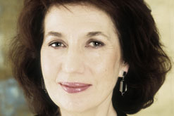 Imogen Cooper - image Sussie-Ahlbur