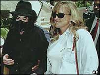 Michael Jackson e Debbie Rowe foram casados por três anos