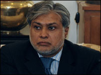 اسحاق ڈار