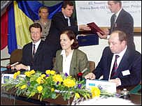 Віталій Гайдук за столом засідань