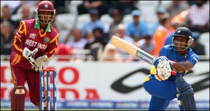 Sanath Jayasuriya (R) at an ICC World Twenty20 match in England (file photo)