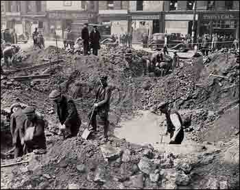 Scotland Road in the blitz