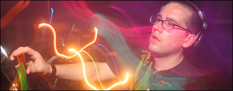 DJ