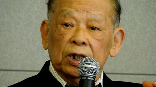 Nhà báo Bùi Tín