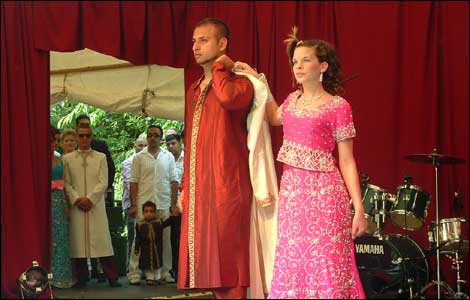 bradford mela 2005