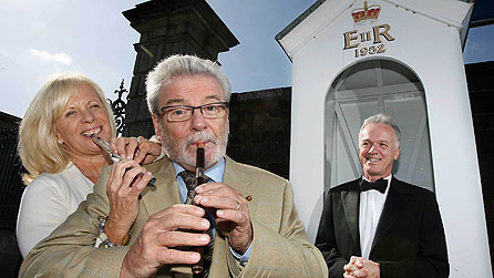 Sir James Galway and Lady Jeanne with Noel Thompson