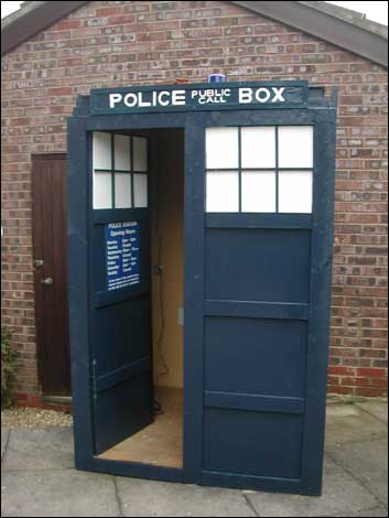 Model of Dr Who's Tardis