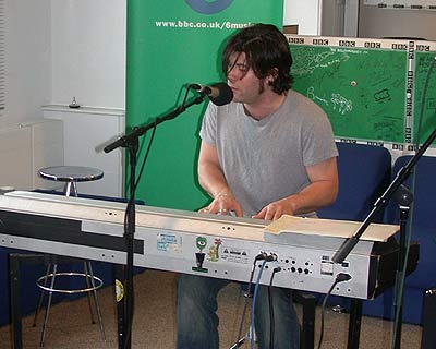 Hub Session: Ed Harcourt
