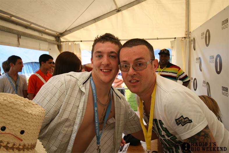 Signing sessions with Judge Jules