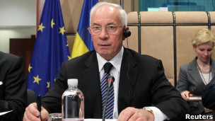 Микола Азаров