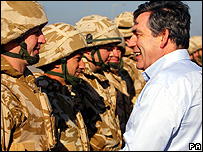 Gordon Brown thăm quân Anh ở Iraq