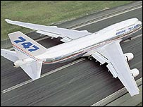 O avião Boeing 747 está sendo usado há mais de 30 anos