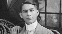 Maurice Wanamaker (born Manes Wattenmaker), Zoë's grandfather