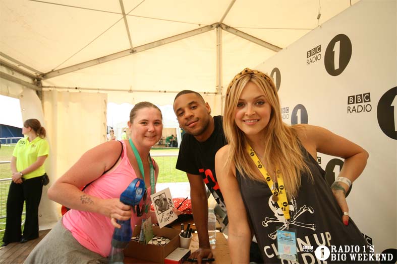 Signing sessions with Fearne and Reggie
