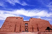Photo which shows the Temple of Hatshepsut  