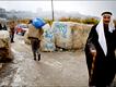 وبينما تتحسن ظروف بعض الفلسطينيين المقيمين في مناطق اكبر من الضفة الغربية بعدما ازالت اسرائيل بعض الحواجز، تبقى الحياة اليومية عند آخرين محفوفة بالمشاق