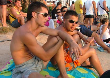 The Essential Selection at Cafe Mambo - Crowd 6th August 2004

