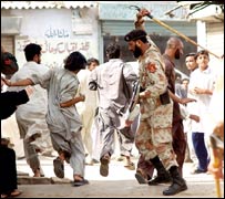   کراچی تشدد کے تیسرے دن