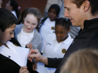 Autograph time