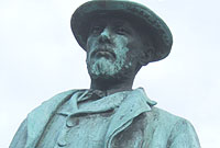 Cerflun Daniel Owen