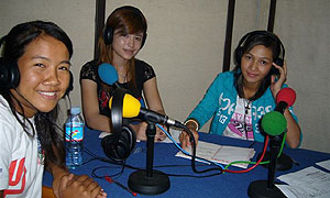 Hip Hop Girls radio phone-in