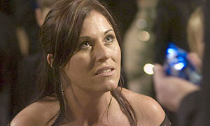 Jessie Wallace in A Class Apart