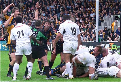 Tony Windo gets the last gasp try