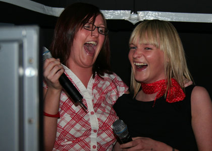 Chris Moyles karaoke at Abertay Uni