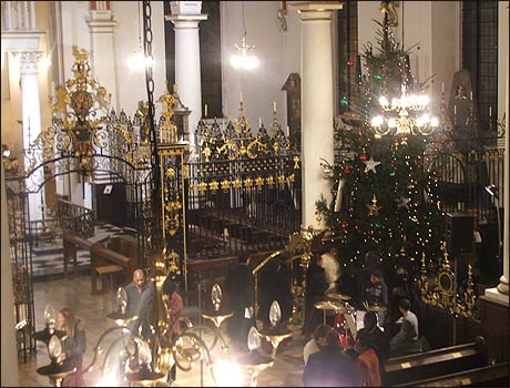 1. BBC Radio Derby Carol Service 2006
