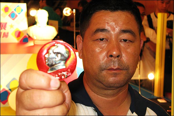 潘庭宏在香港接受媒體採訪(28/6/2009)