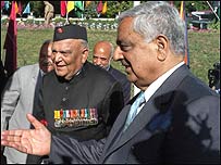 ۔