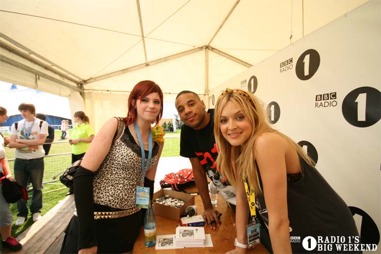 Signing sessions with Fearne and Reggie