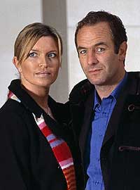 Tina Hobley as Grace and Robson Green as Oliver