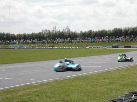 Racing at Castle Combe