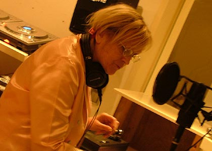 Annie Nightingale live from Cafe Mambo - 6th August 2004

