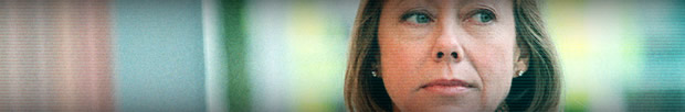 Tessa Phillips (Jenny Agutter)