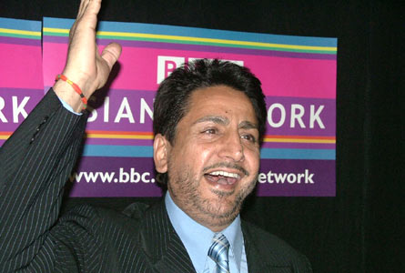 Gurdas Maan was the surprise guest star at the end of the night 
