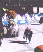 Bull Yard shoppers