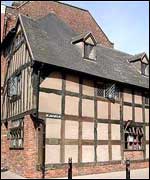 Lindy Lou building