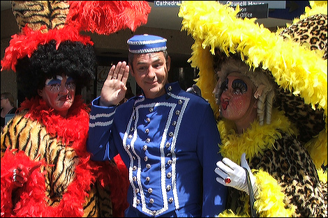 Neil Morrissey as Buttons with his Ugly Sisters