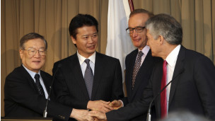 左起:外相玄叶光一郎,防卫大臣森本敏,澳大利亚外长鲍勃•卡尔,防长斯蒂芬•史密斯