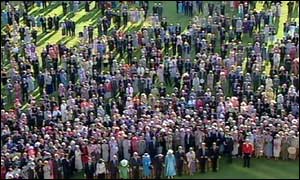 picture: crowds.