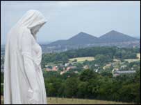 Angel on the Vimy Ridge memorial