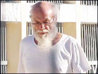 Gary Glitter trong tù
