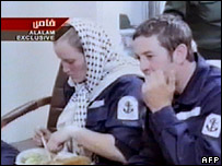 Britânicos detidos, imagem da TV iraniana